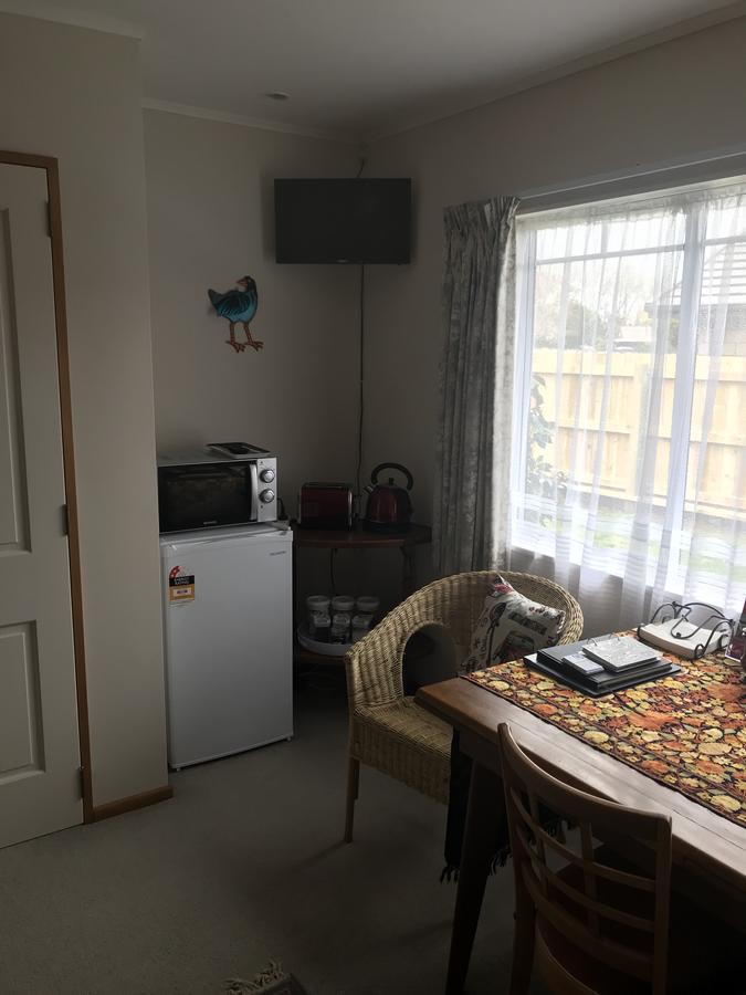 ניו פלימות' Pukeko Lodge Bnb מראה חיצוני תמונה