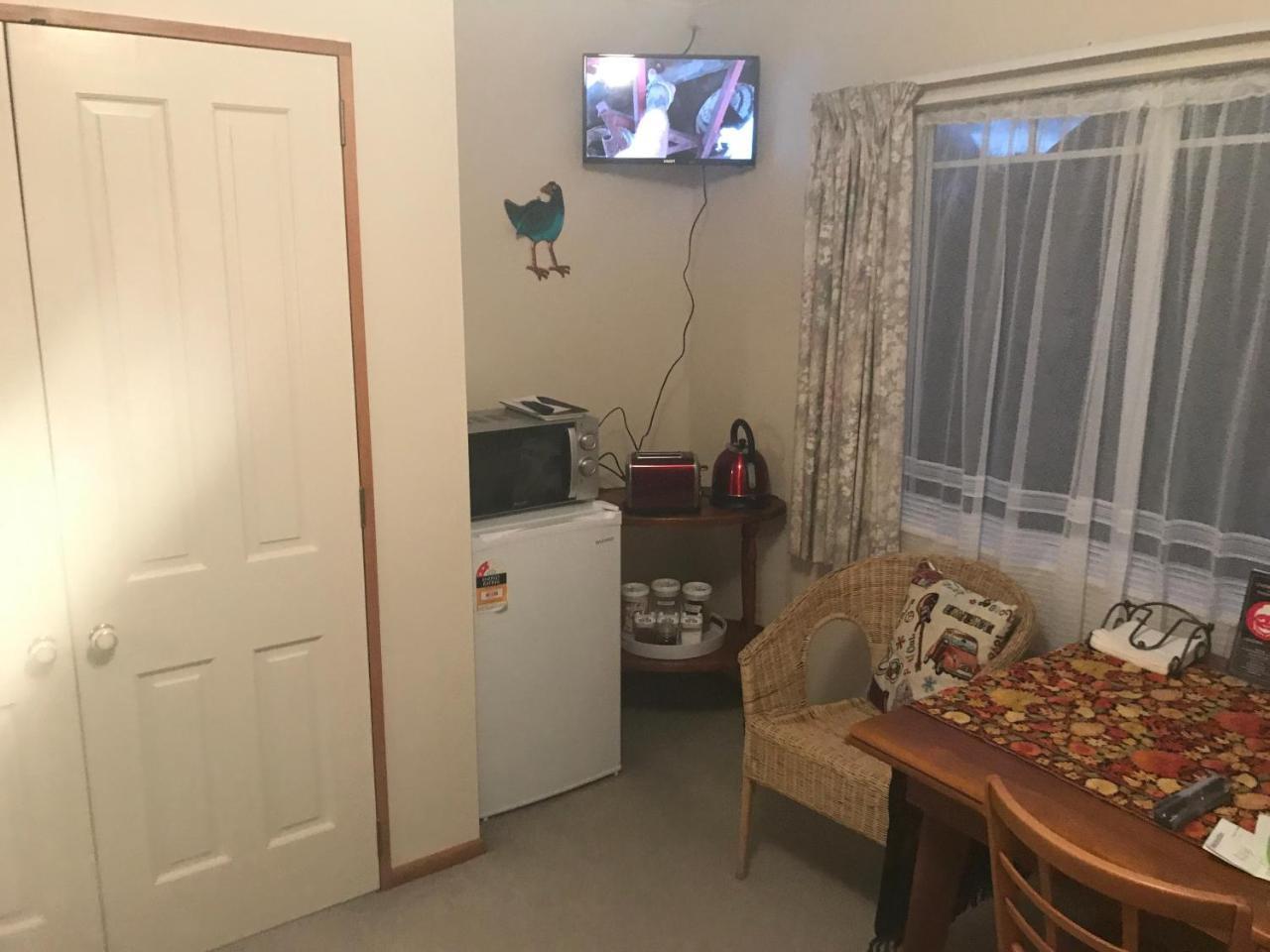 ניו פלימות' Pukeko Lodge Bnb מראה חיצוני תמונה